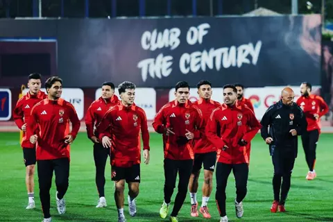 بمشاركة بنشرقي وإمام عاشور.. كولر يقود مران الأهلي استعدادًا لمواجهة طلائع الجيش